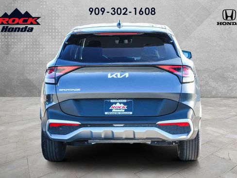 Used 2024 Kia Sportage LX image 4