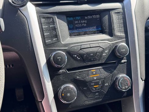 Used 2013 Ford Fusion SE FWD image 15