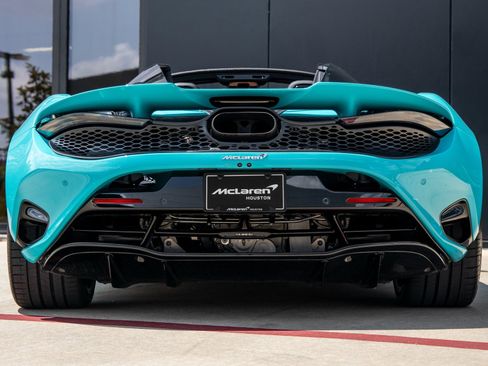 Used 2024 McLaren 750S Spider image 9