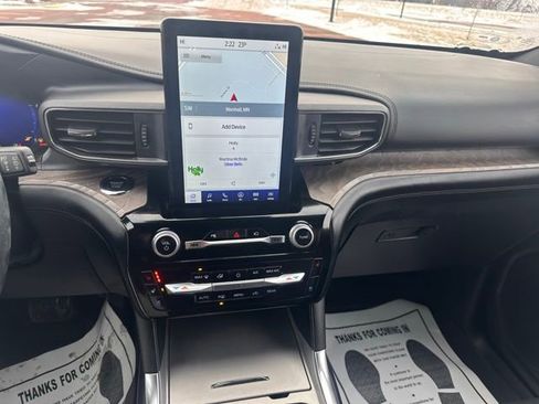 Used 2022 Ford Explorer Platinum w/ Equipment Group 601A image 22