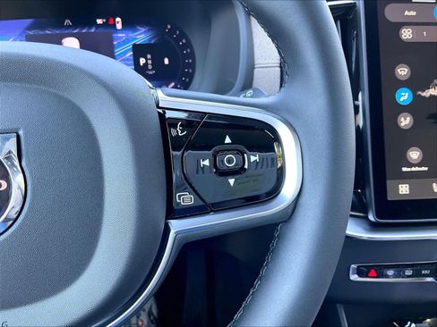 New 2027 Volvo XC90 B6 Plus AWD/4WD image 18