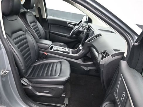 Used 2022 Ford Edge SEL image 8
