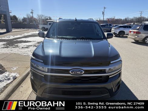 Used 2022 Ford Expedition XLT image 27