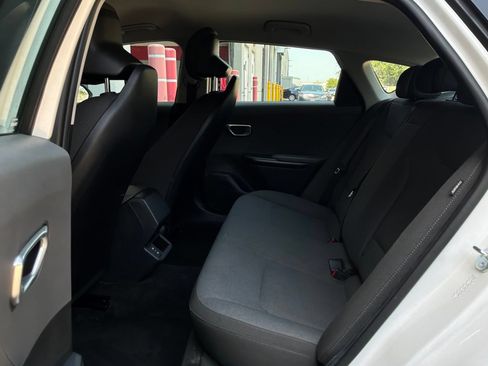 Used 2025 Kia K4 FWD image 11