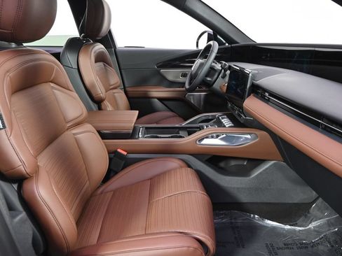 New 2026 Lincoln Nautilus Reserve AWD/4WD image 16