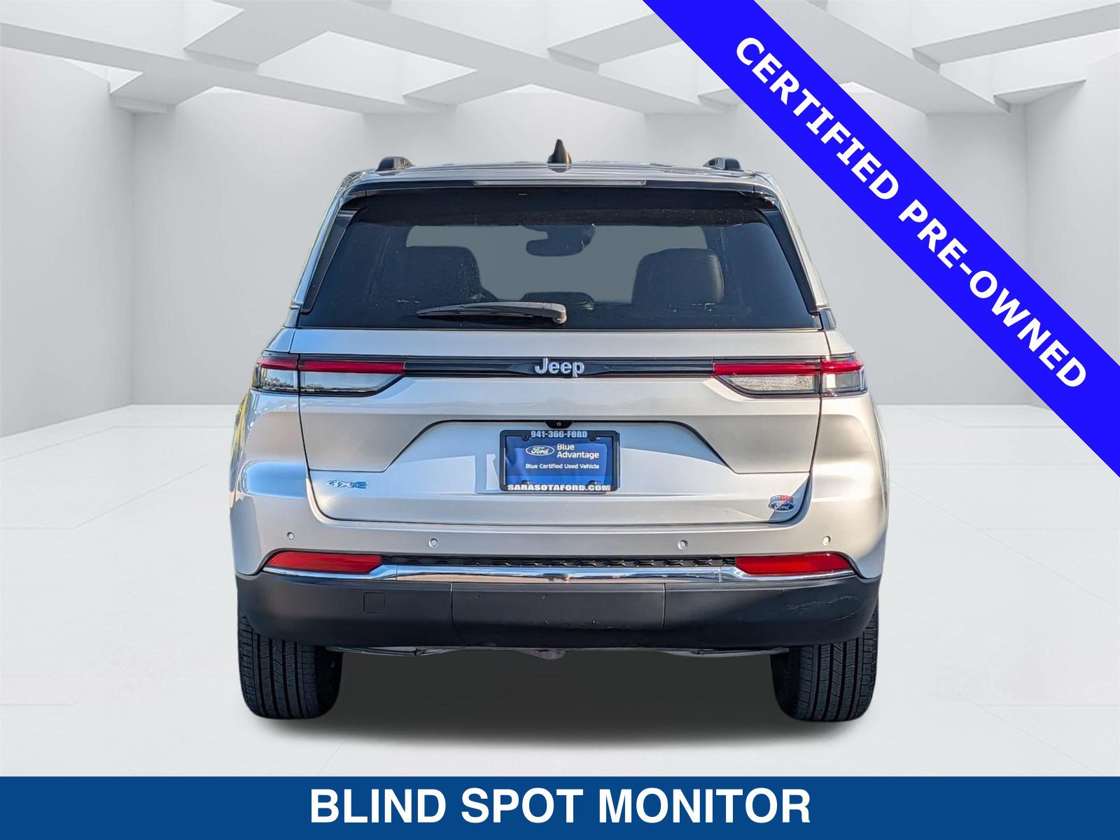 Used 2024 Jeep Grand Cherokee Limited 4xe AWD/4WD image 6