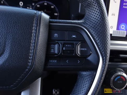 Used 2024 Toyota Tacoma TRD Sport image 37