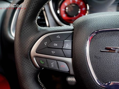 Used 2015 Dodge Challenger SRT Hellcat RWD image 92