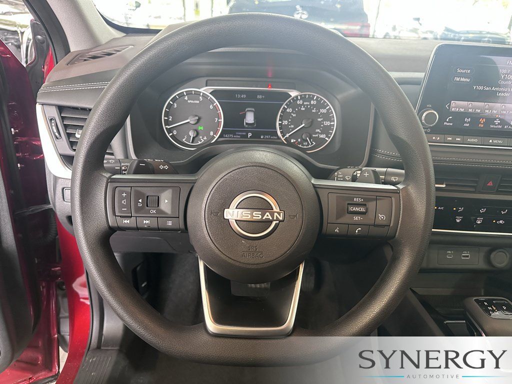 Used 2023 Nissan Rogue S FWD image 19