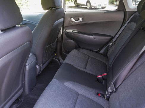 Used 2022 Hyundai Kona SEL w/ Convenience Package FWD image 18
