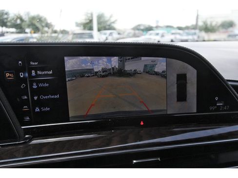 Used 2023 Cadillac Escalade ESV Premium Luxury Platinum AWD/4WD image 12