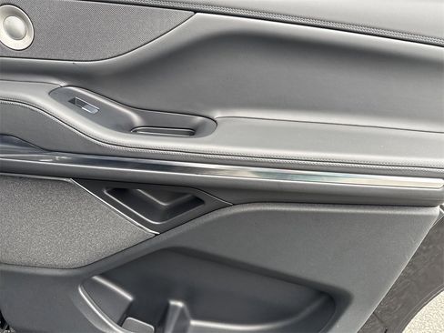 Used 2025 Lincoln Navigator L Reserve w/ Jet Appearance Package image 16