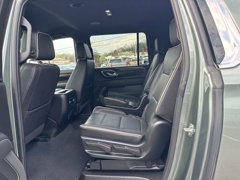 Used 2023 Chevrolet Suburban Premier image 26