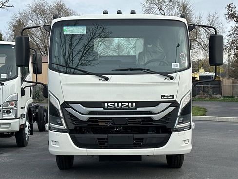 New 2027 Isuzu NPR RWD image 3