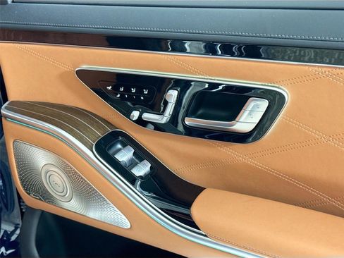Used 2024 Mercedes-Benz S 63 AMG S image 31