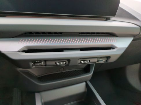 New 2026 BMW 228i xDrive AWD/4WD image 18