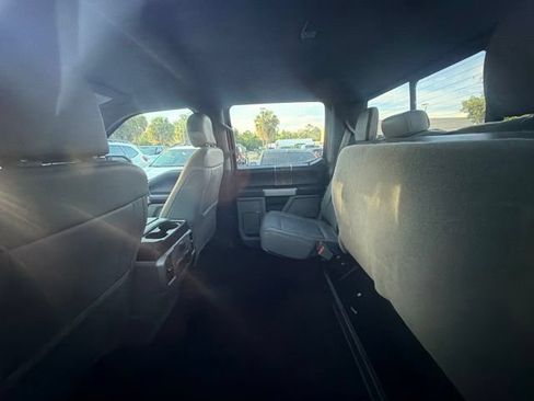 Used 2020 Ford F150 Lariat RWD image 4