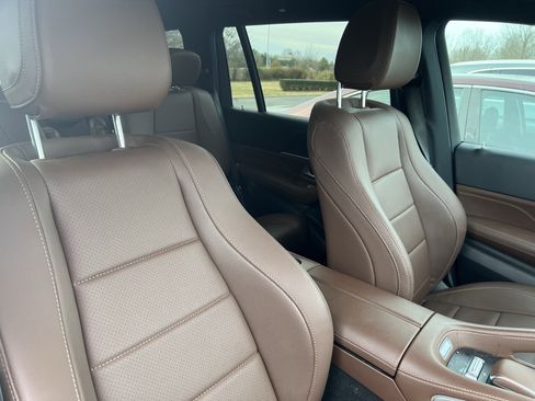 Certified 2024 Mercedes-Benz GLS 450 4MATIC image 35