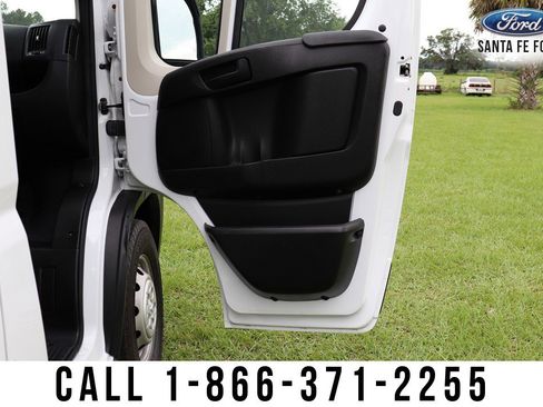 Used 2019 RAM ProMaster 2500 w/ Premium Appearance Group image 38