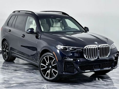 Used 2019 BMW X7 xDrive40i w/ Premium Package AWD/4WD image 3