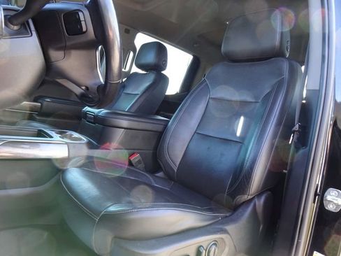 Used 2020 Chevrolet Silverado 1500 LTZ image 11