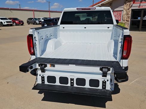 Used 2026 GMC Sierra 1500 SLT AWD/4WD image 7