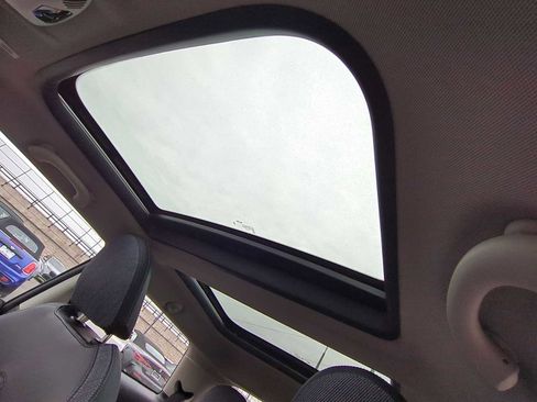 Certified 2025 MINI Cooper S image 17