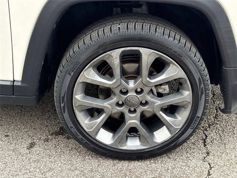 Used 2018 Jeep Compass Limited w/ Navigation Group image 9