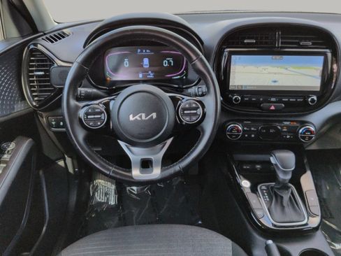Certified 2023 Kia Soul EX FWD image 19