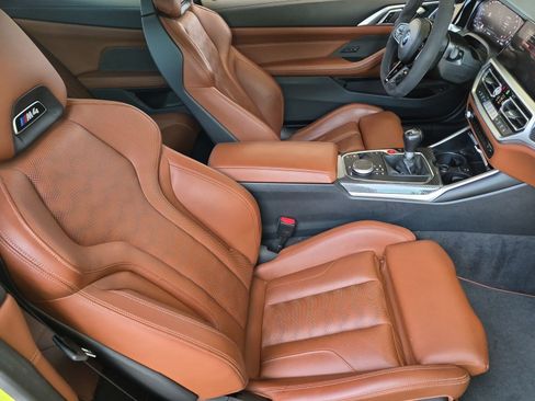 Used 2022 BMW M4 Coupe w/ Executive Package RWD image 34