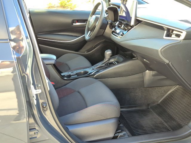 Used 2025 Toyota Corolla SE w/ SE Premium Package FWD image 22