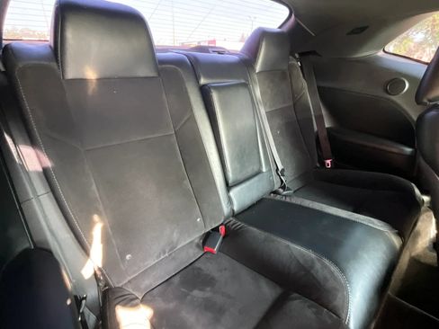 Used 2017 Dodge Challenger R/T Scat Pack RWD image 11