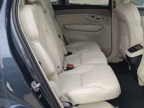 New 2026 Volvo XC90 B6 Ultra w/ Protection Package image 21