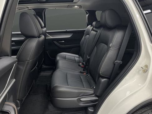 Used 2025 MAZDA CX-70 Plug-In Hybrid w/ Premium Pkg image 30