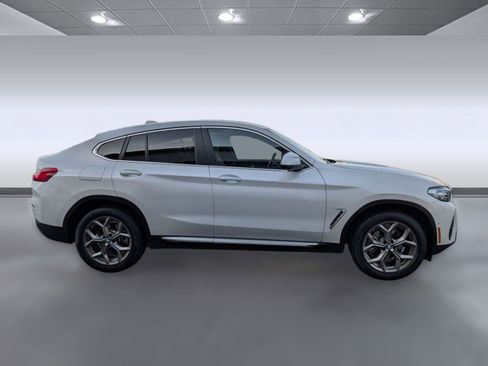 Certified 2024 BMW X4 xDrive30i image 8