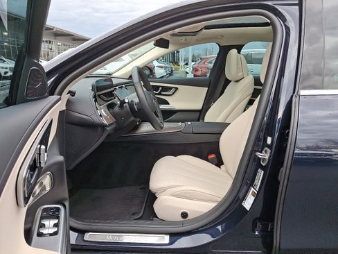 Certified 2025 Mercedes-Benz E 350 4MATIC Sedan image 14