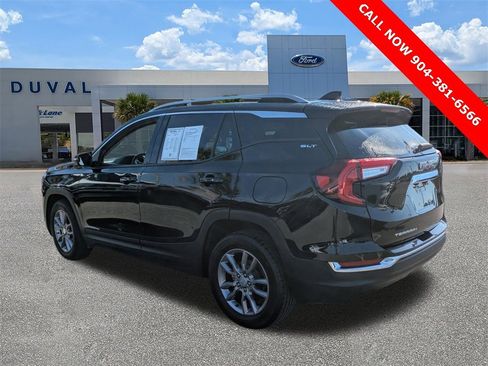 Used 2023 GMC Terrain SLT image 5