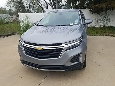 Certified 2024 Chevrolet Equinox LT image 9