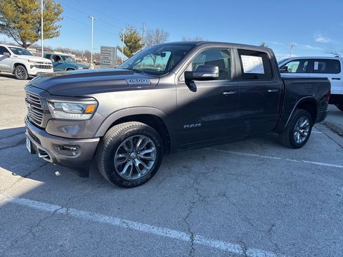 Used 2022 RAM 1500 Laramie w/ Laramie Southwest Edition image 10