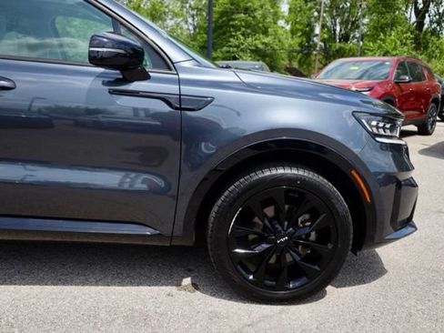 Used 2023 Kia Sorento SX AWD/4WD image 15