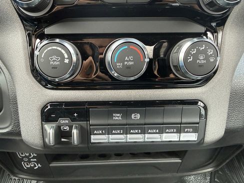 New 2026 RAM 3500 Tradesman image 19