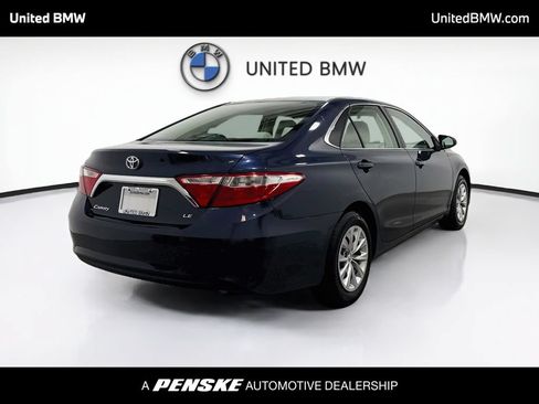 Used 2017 Toyota Camry LE FWD image 5