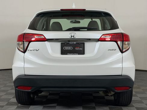 Used 2022 Honda HR-V LX image 9