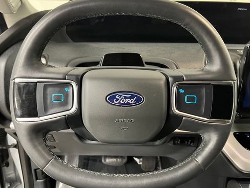 Used 2025 Ford Expedition Max Active AWD/4WD image 27