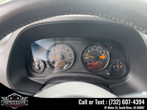Used 2015 Jeep Patriot High Altitude AWD/4WD image 21