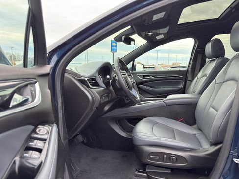 Certified 2023 Buick Enclave Essence w/ Experience Buick Package image 11