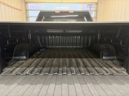 Used 2020 Chevrolet Silverado 1500 Custom w/ Custom Value Package AWD/4WD image 16