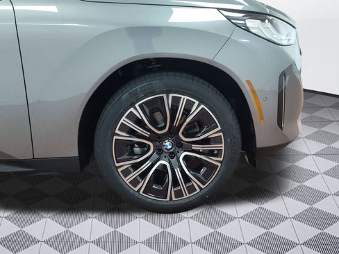 Used 2026 BMW X3 xDrive30 w/ Premium Package image 12