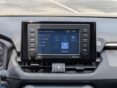 Used 2021 Toyota RAV4 XLE w/ Convenience Package AWD/4WD image 30