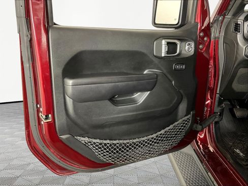 Used 2021 Jeep Wrangler Unlimited Sport AWD/4WD image 20